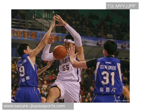 韩德君的篮球之路：从青涩少年到CBA传奇的成长历程与辉煌成就